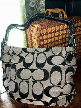 Coach 2012 Signature Jacquard Duffle Shoulder Bag With Convertible Strap F15067